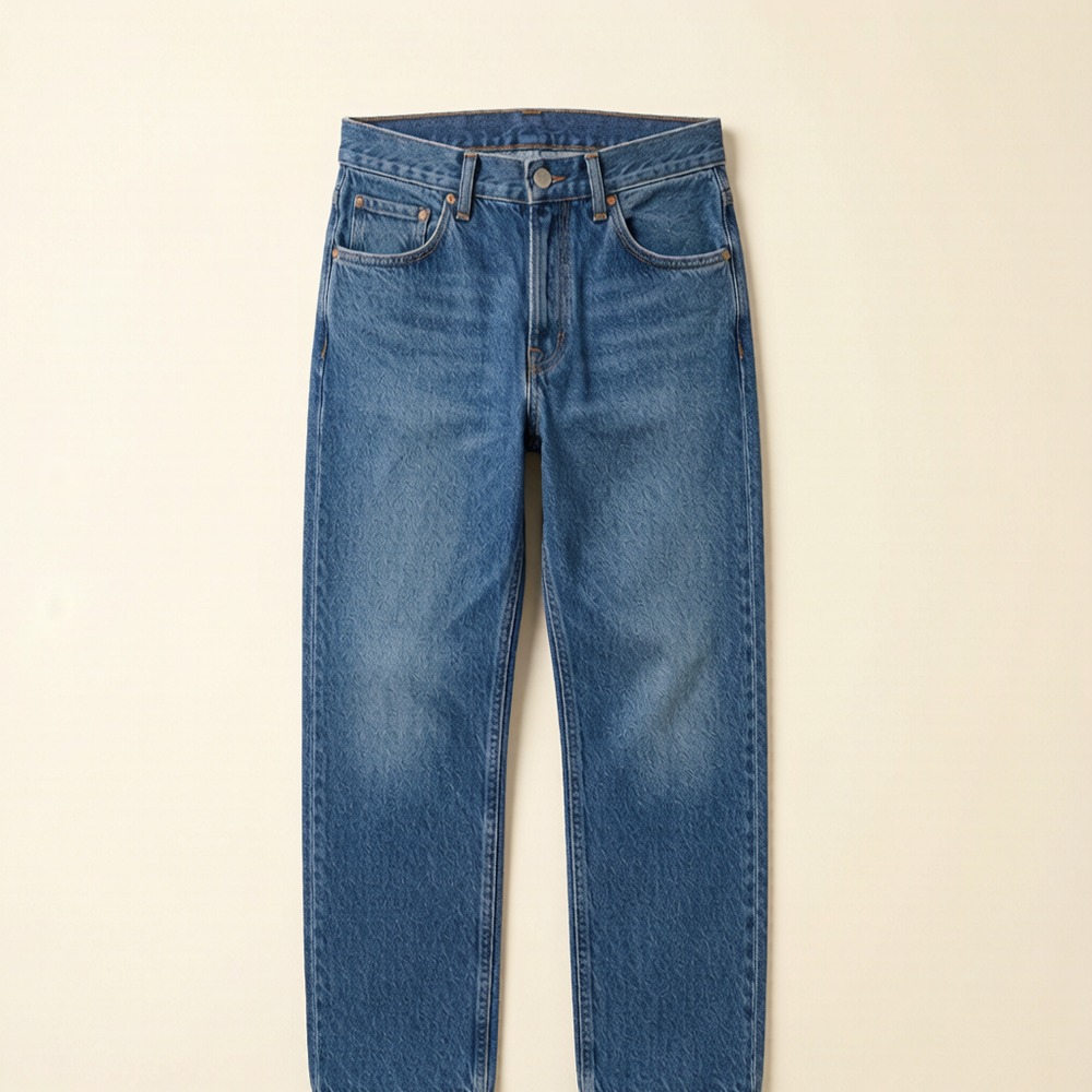 relaxed men's jeans in vintage blue